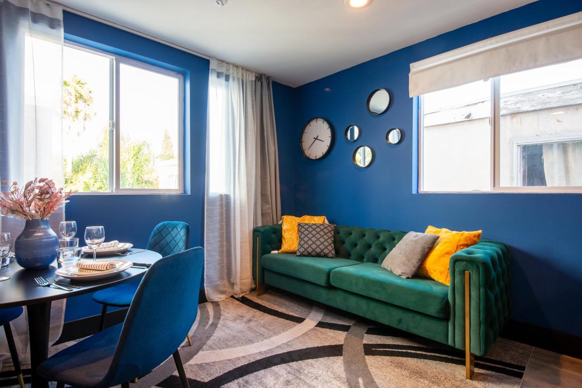 Pousada Spacious Luxury In The Heart Of La! Free Parking And Jacuzzi *