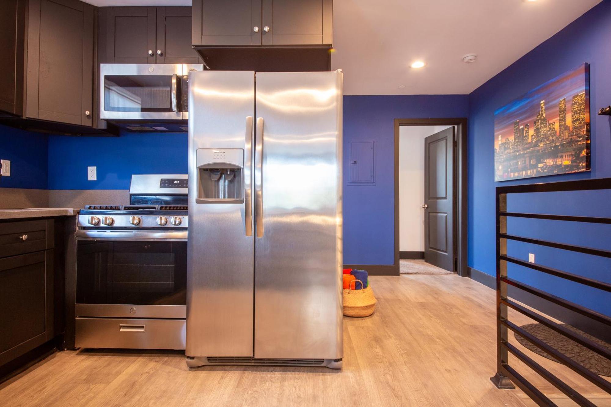 Spacious Luxury In The Heart Of La! Free Parking And Jacuzzi Pousada Los Angeles